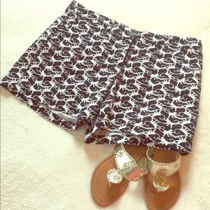 Crown & Ivy Shorts Size 14.